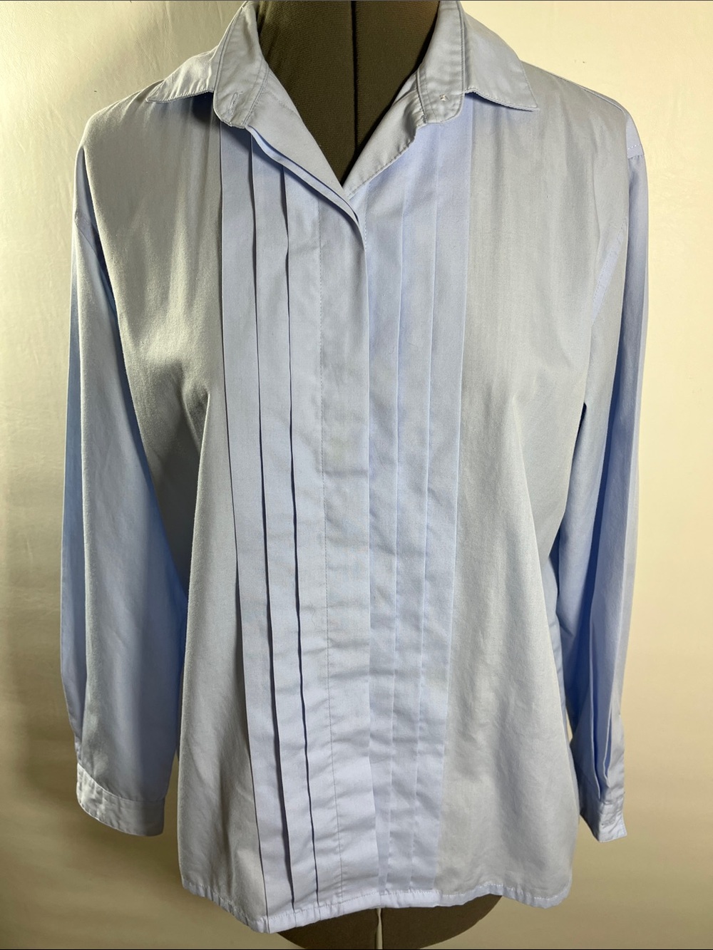 Dividends Women Top/Blouse Light Blue Long   Sleeve Size 14